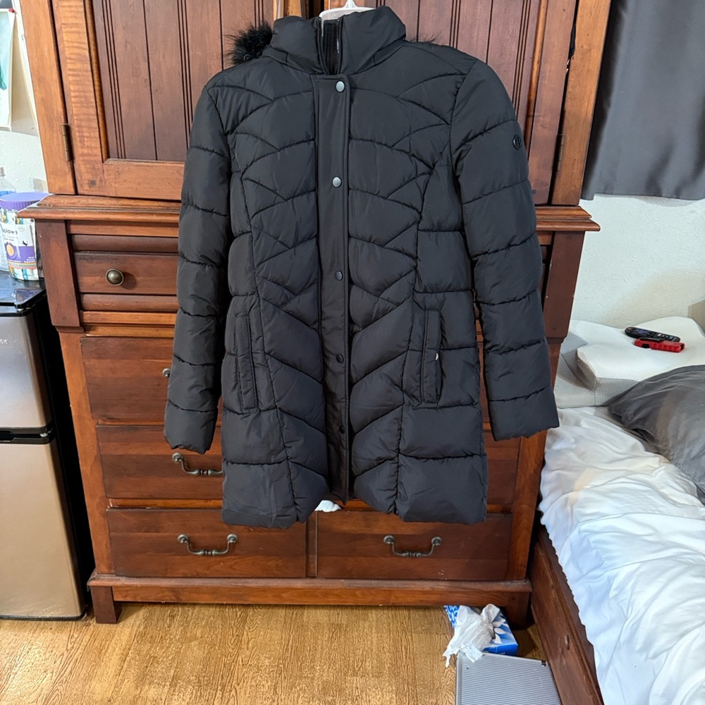 Women's Black Puffer Jacket